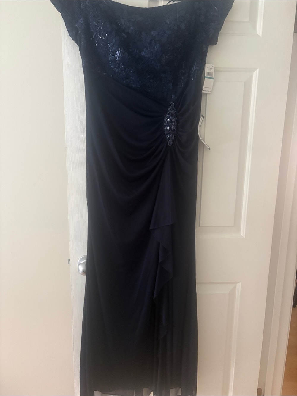Evening gown Blue Off-Shoulder Evening Dress with Embellished Detail.NWT size 16 - Picture 4 of 12
